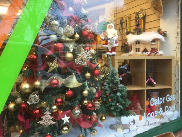 Decormar Hardware Wall Heath Christmas Decorations